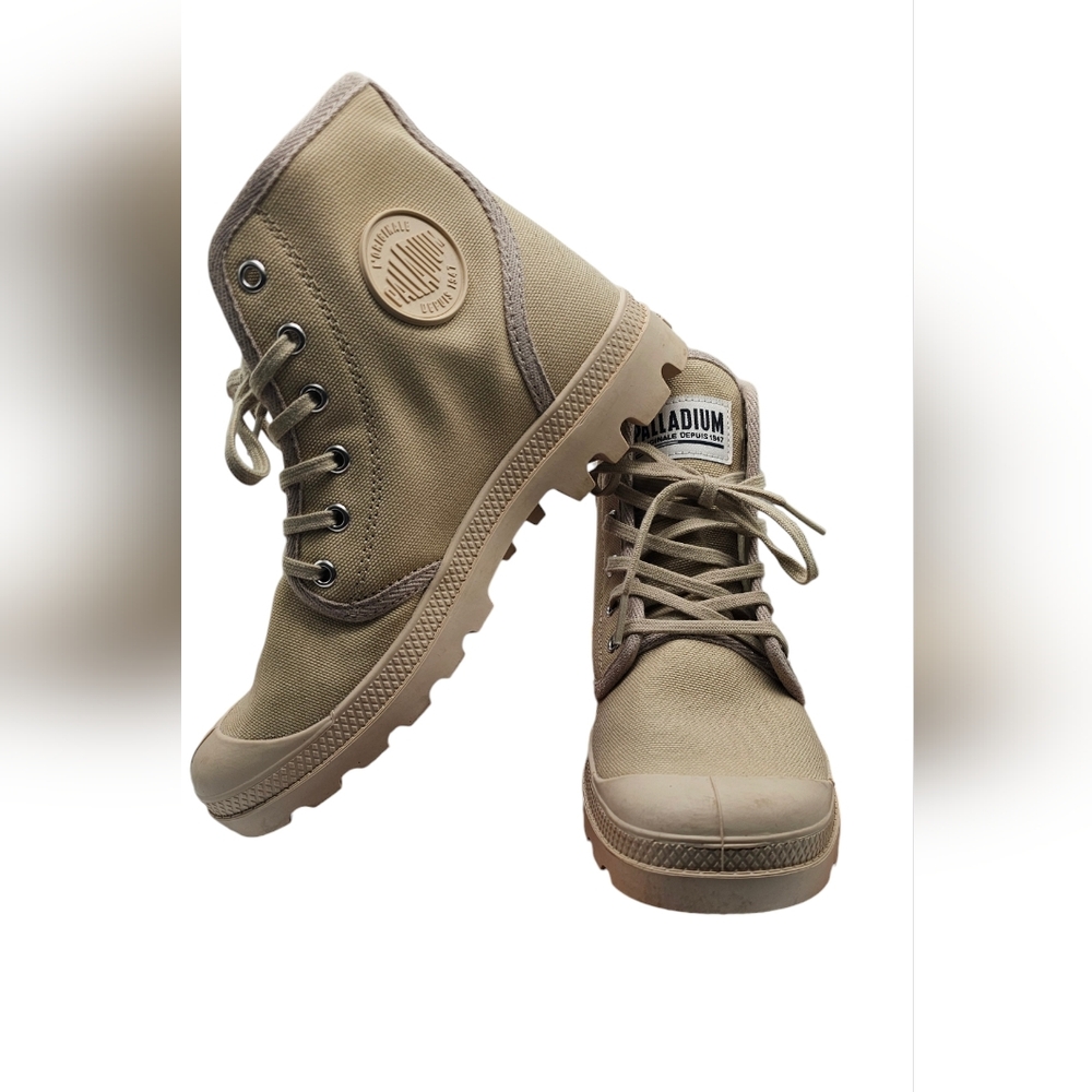 Palladium Unisex Canvas Boots